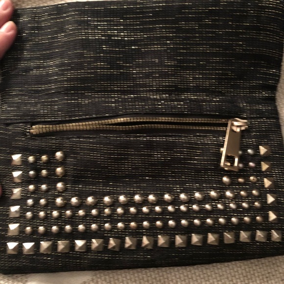 Clutch studded - Picture 1 of 3
